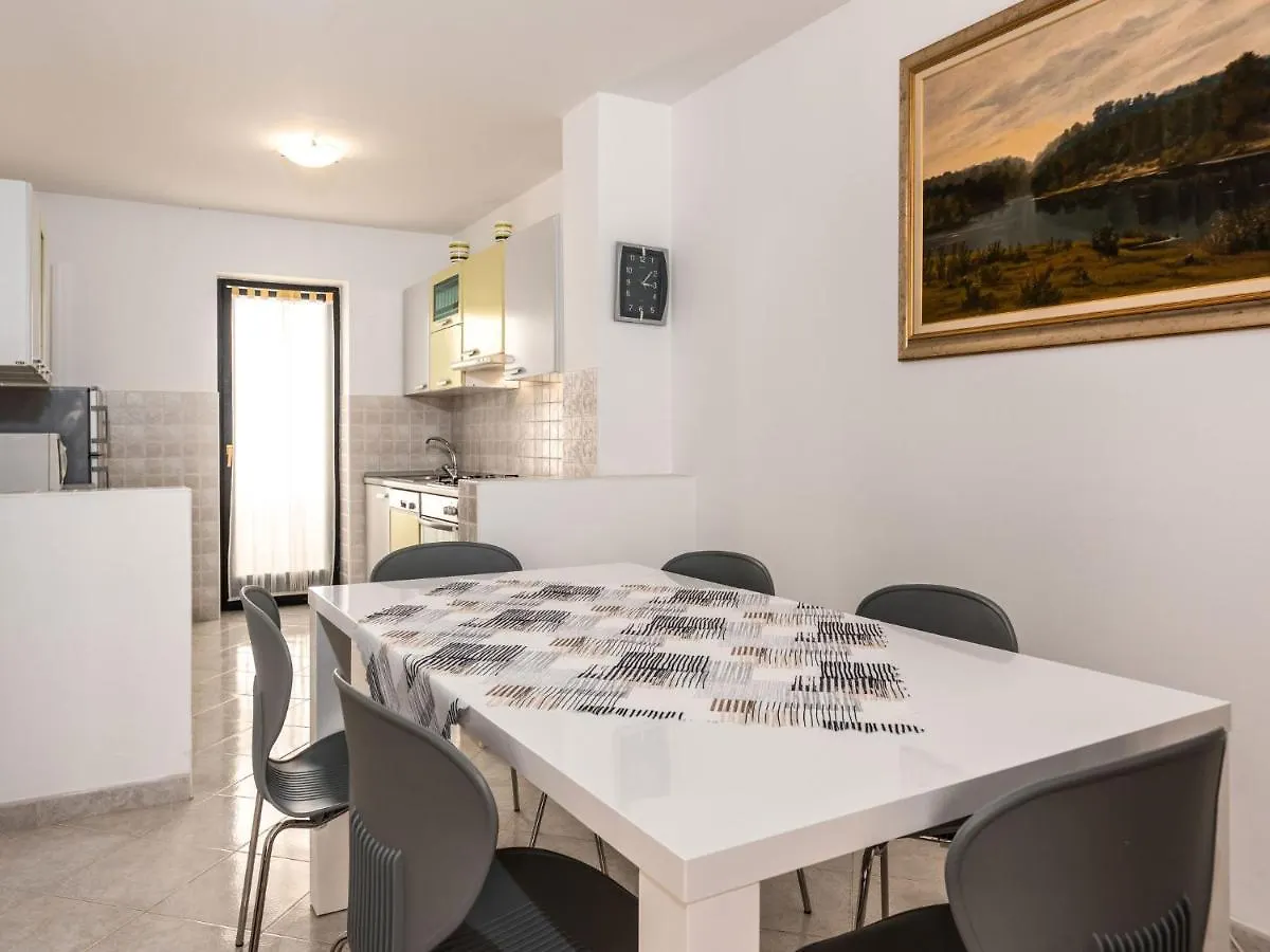 Holiday Home Ruzic - Prc200 By Interhome
