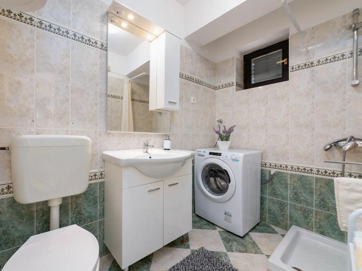 Holiday Home Ruzic - Prc200 By Interhome